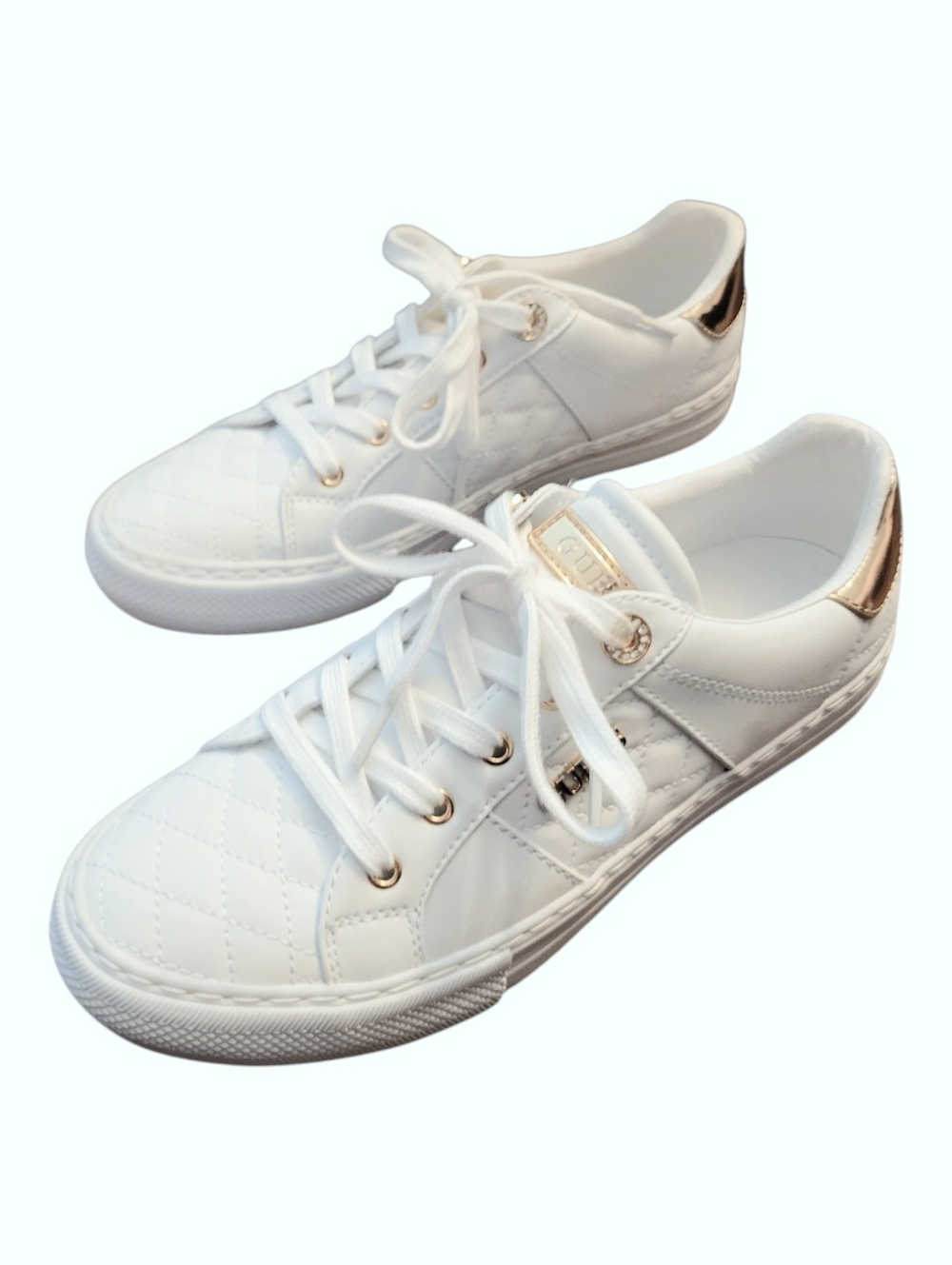 Guess Women's White Loven Quilted Sneakers with Gold Accents - Size 8.5M - Picture 3 of 10